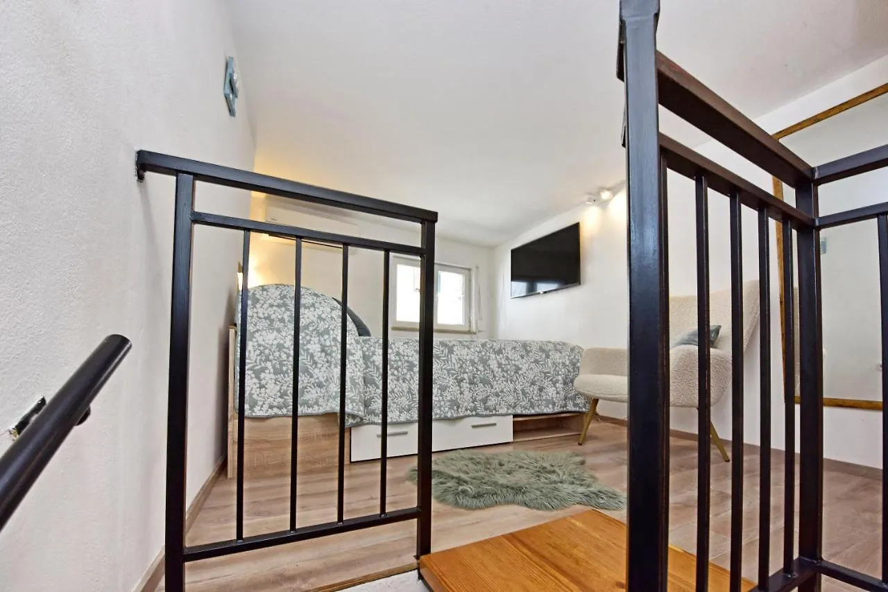 Studio Apartment Ginger Пореч