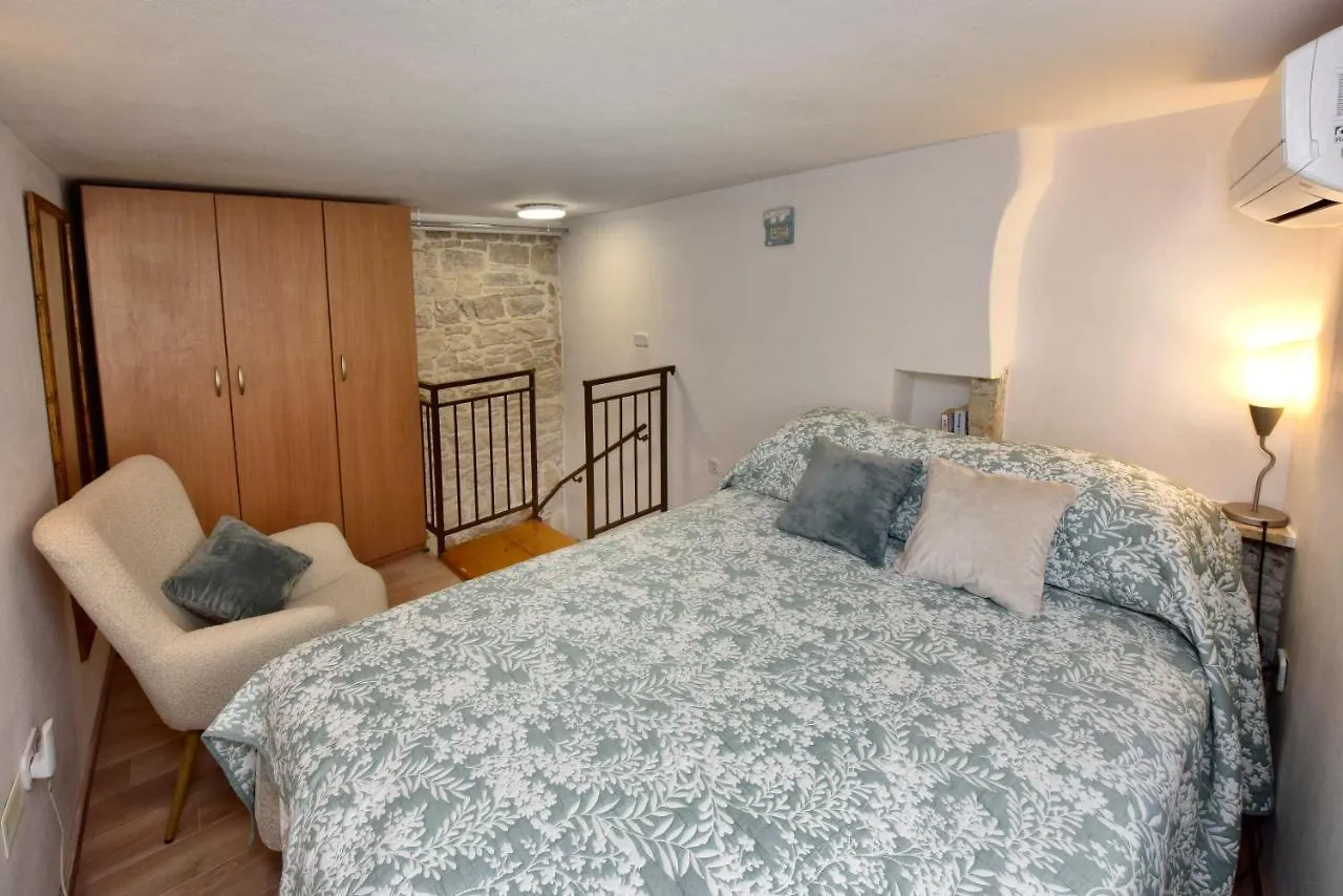 Studio Apartment Ginger Пореч