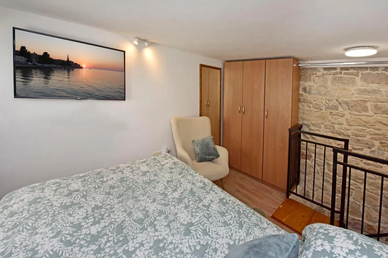 Studio Apartment Ginger Пореч