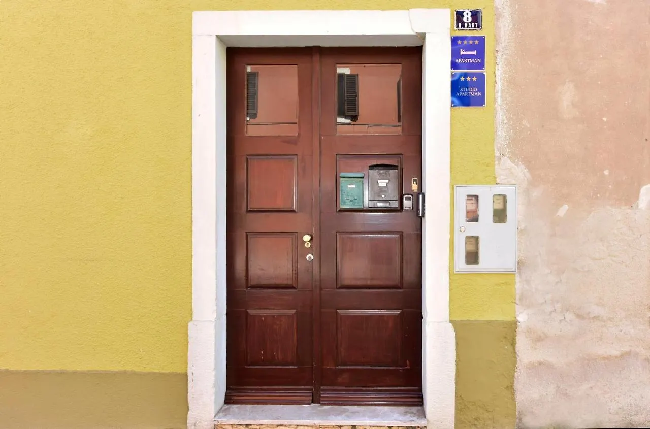 Studio Apartment Ginger Пореч Хорватия